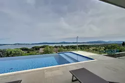 Location saisonnière Villa avec piscine Grimaud  