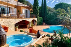 Location saisonnière Villa avec piscine Cavalaire-sur-Mer  