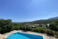 Location saisonnière Villa avec piscine Cavalaire-sur-Mer  