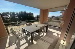 Location saisonnière APPARTEMENT 3 CHAMBRES Saint-Aygulf  