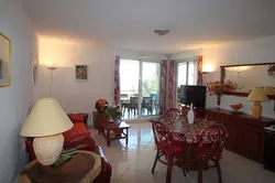 Location saisonnière APPARTEMENT 3 CHAMBRES Saint-Aygulf  