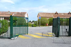 Location saisonnière APPARTEMENT 2 CHAMBRES Saint-Aygulf  