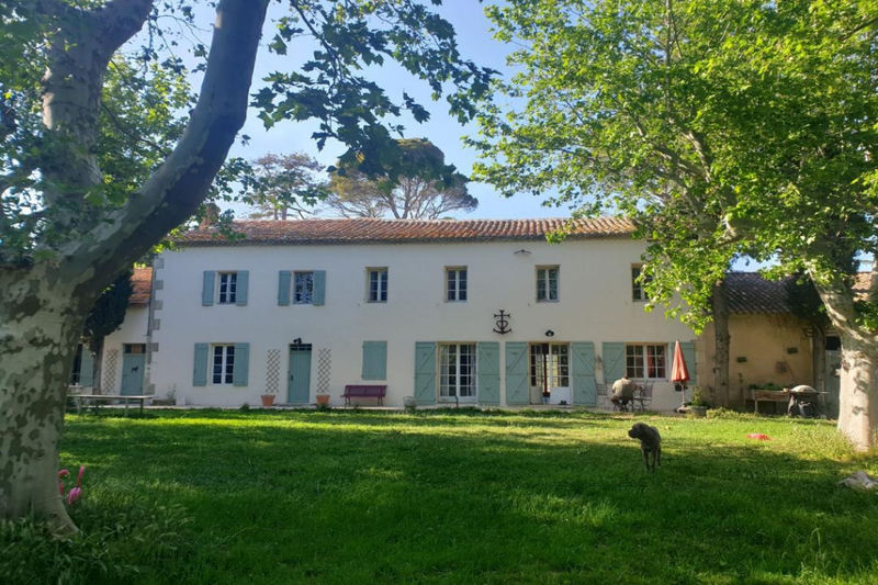 vente Saint-martin-de-crau Les alpilles Maison Saint-Martin-de-Crau Les alpilles, achat maison 8 chambres 370 m²