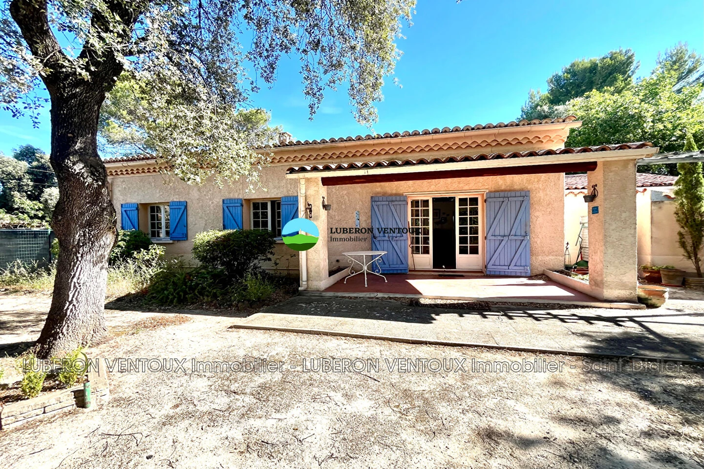 Maison 182 m² · à Saint-Didier · 182 m² · 430 000 €