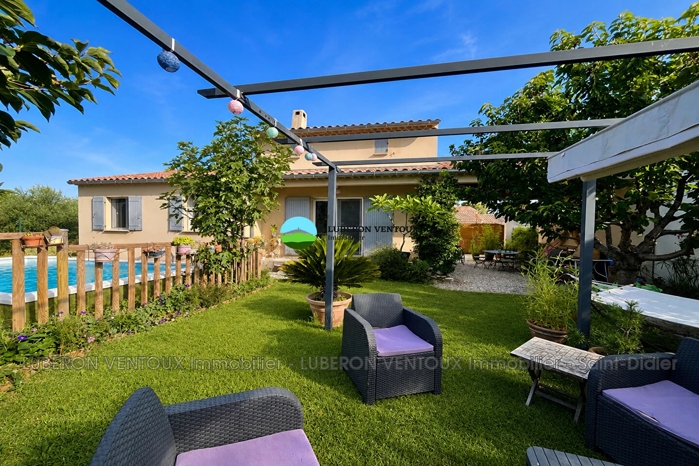 Maison 104 m² · à Saint-Didier · 104 m² · 379 000 €