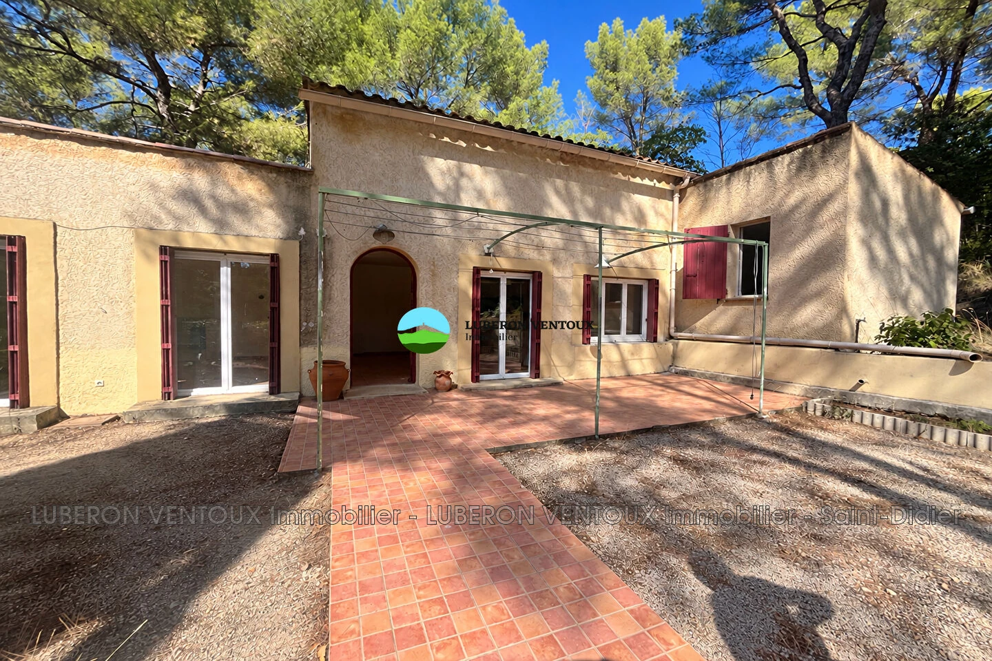 Maison 3 pièces 148 m² · à Carpentras · 148 m² · 350 000 €