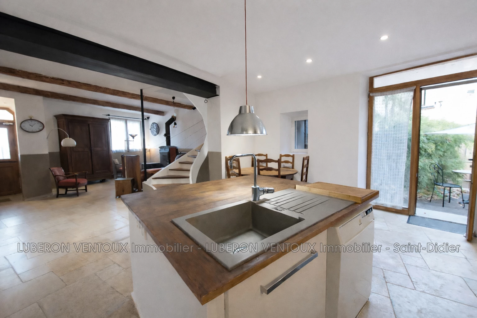 Maison 4 pièces 141 m² · à Villes-sur-Auzon · 141 m² · 299 000 €