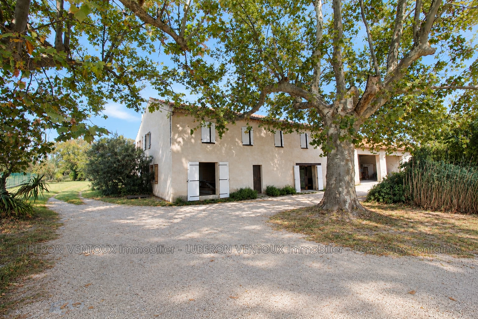 Maison 150 m² · à Monteux · 150 m² · 450 000 €