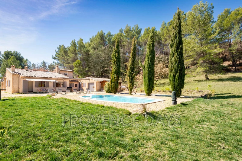 Location saisonnière Villa Saint-Saturnin-lès-Apt  