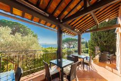Professionnel  Grimaud  