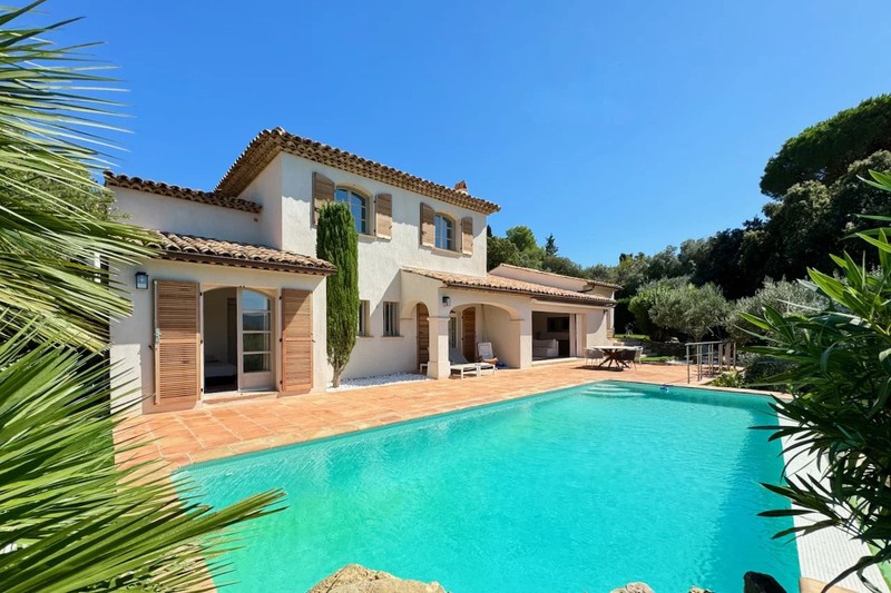 Villa La Croix-Valmer   achat villa  7 pièces   188&nbsp;m&sup2;