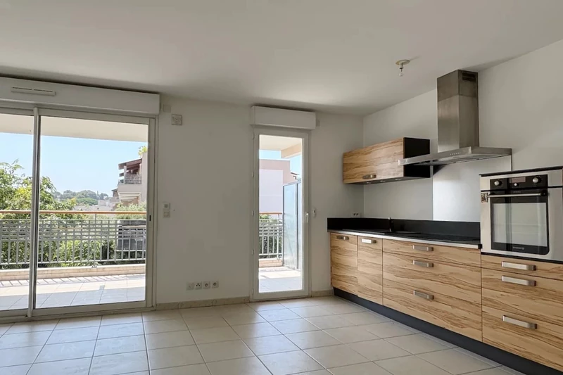 Appartement Cavalaire-sur-Mer   achat appartement  3 pièces   64&nbsp;m&sup2;