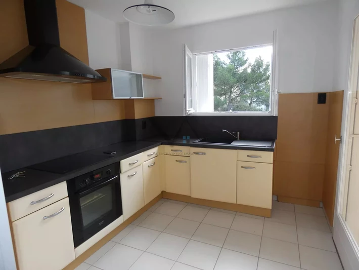 Photo Apartment Montélimar  Rentals apartment  2 rooms   46&nbsp;m&sup2;