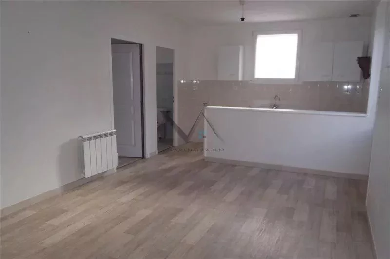 Photo Apartment Le Teil  Rentals apartment  2 rooms   38&nbsp;m&sup2;