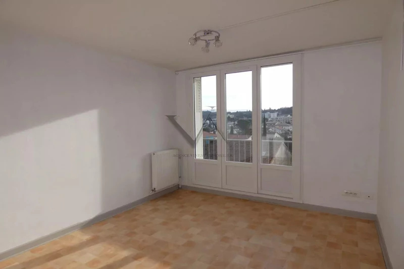 Photo Appartement Montélimar  Location appartement  2 pièces   42&nbsp;m&sup2;