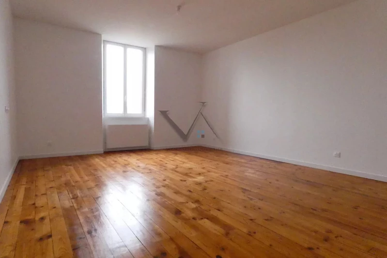 Photo Appartement Montélimar  Location appartement  4 pièces   102&nbsp;m&sup2;