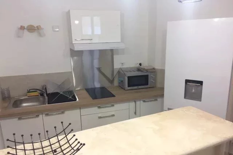 Photo Studio Montélimar  Location studio  1 pièce   24&nbsp;m&sup2;