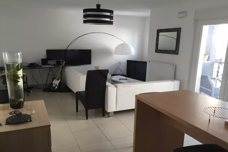 Photo Appartement Montélimar  Location appartement  3 pièces   66&nbsp;m&sup2;