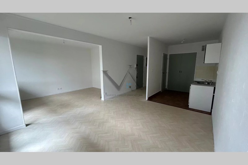 Photo Appartement Montélimar  Location appartement  2 pièces   51&nbsp;m&sup2;