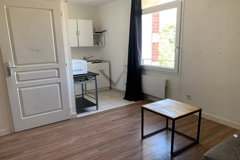 Photo Appartement Montélimar  Location appartement  1 pièce   17&nbsp;m&sup2;