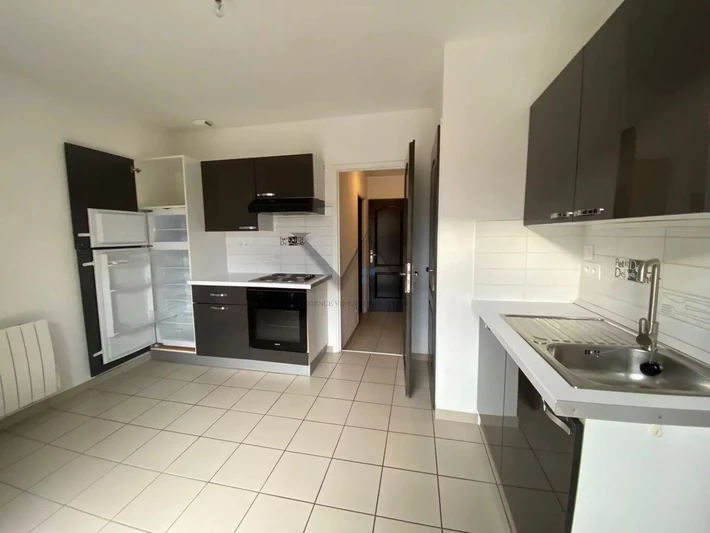 Photo Appartement Ancône  Location appartement  3 pièces   59&nbsp;m&sup2;