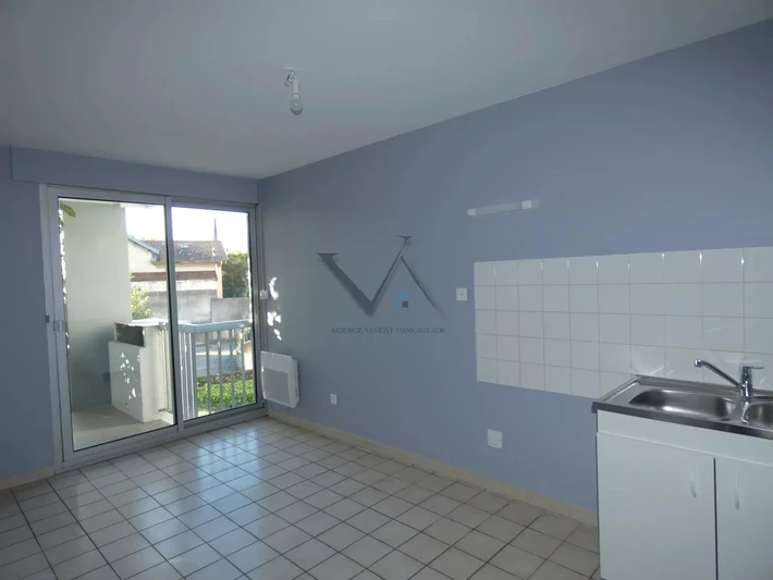 Photo Appartement Montélimar  Location appartement  3 pièces   67&nbsp;m&sup2;