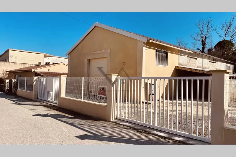 Photo Local Le Teil  Professionnel local   210&nbsp;m&sup2;