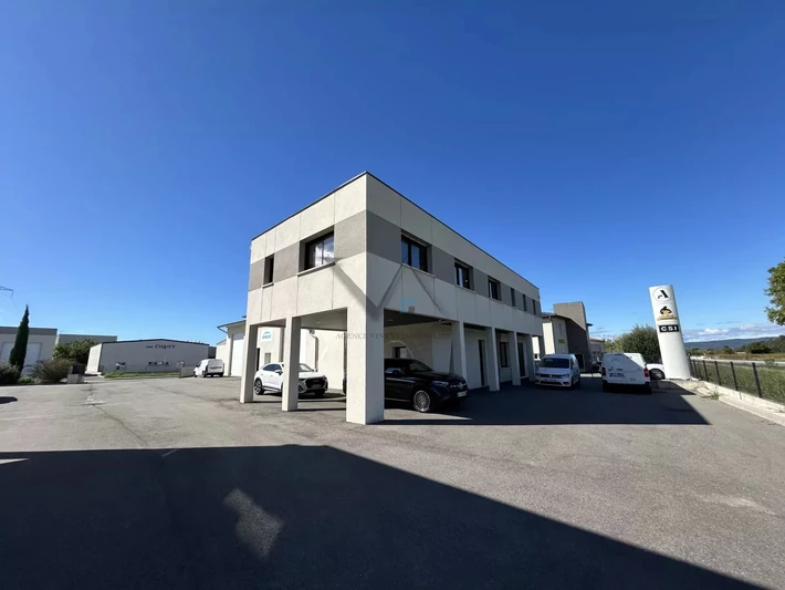 Photo Bureau Montboucher-sur-Jabron Professionnel bureau 130 m²