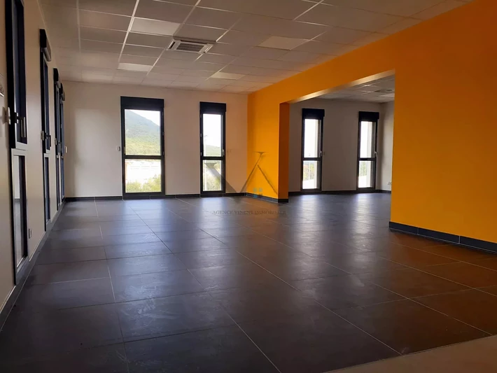 Photo Local Malataverne  Professionnel local  