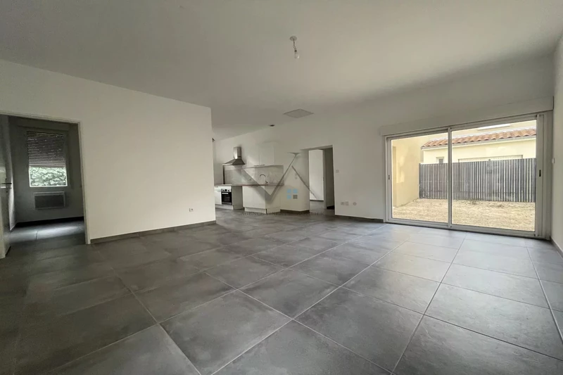Photo Maison Montélimar  Neuf maison  2 chambres   67&nbsp;m&sup2;
