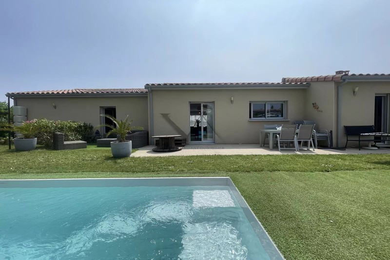 Photo Maison Valaurie   achat maison  4 chambres   119&nbsp;m&sup2;
