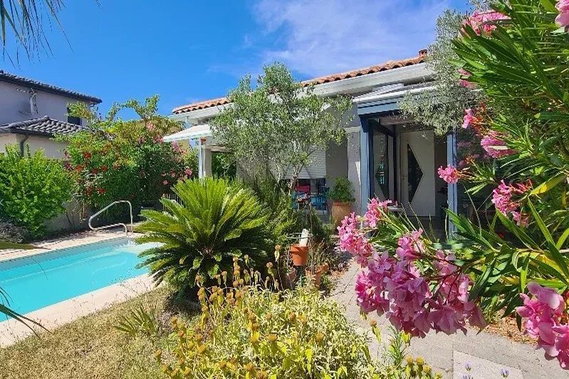 Photo Villa Montélimar   achat villa  4 chambres   132&nbsp;m&sup2;