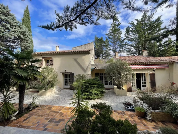 Photo Propriété Le Teil   achat propriété  10 pièces   217 m²
