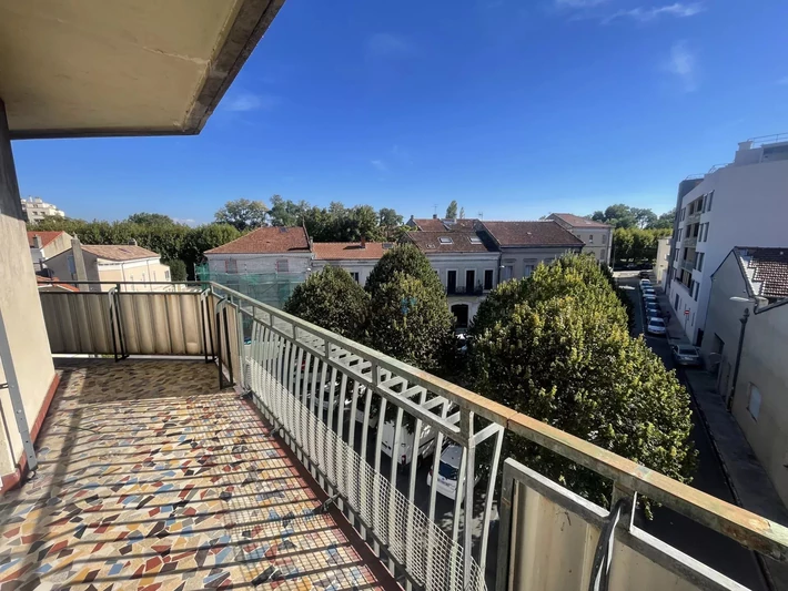 Photo Apartment Montélimar   to buy apartment  4 rooms   80&nbsp;m&sup2;