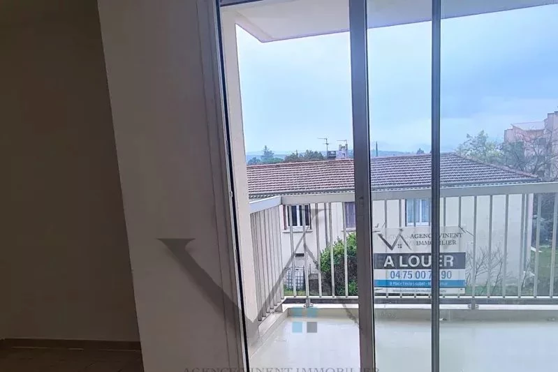 Photo Appartement Montélimar   achat appartement  2 pièces   37&nbsp;m&sup2;